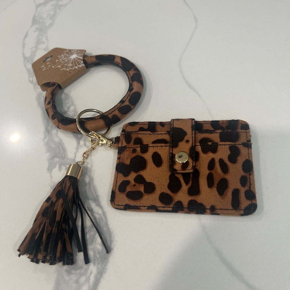 Cute. Key Ring & Card Holder. - Picture 2 of 16
